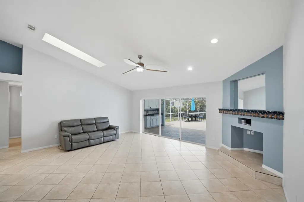 3398 SE East Snow Road Port St Lucie FL 34984