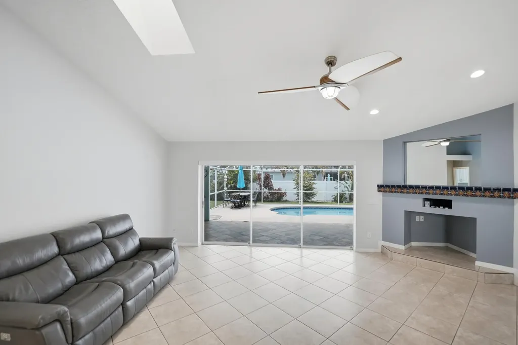 3398 SE East Snow Road Port St Lucie FL 34984