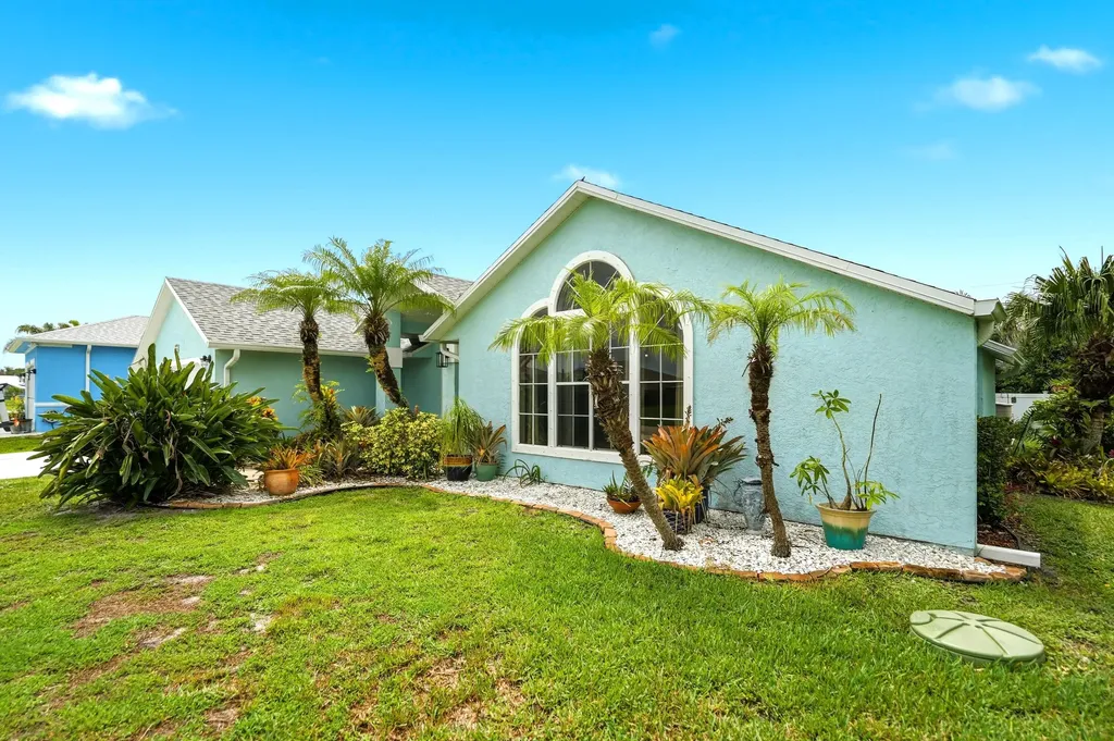 3398 SE East Snow Road Port St Lucie FL 34984