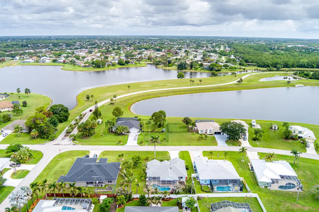 3398 SE East Snow Road Port St Lucie FL 34984