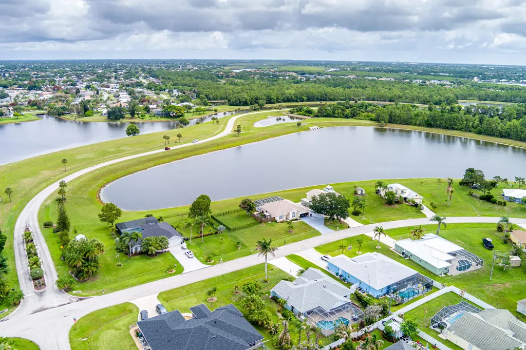 3398 SE East Snow Road Port St Lucie FL 34984