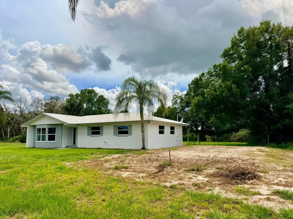 15395 NW 30th Terrace Okeechobee FL 34972