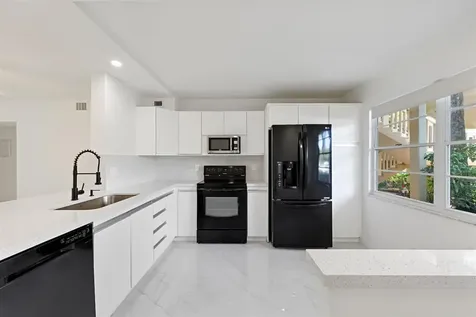 2202 Lucaya Bend Coconut Creek FL 33066
