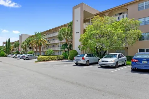 2202 Lucaya Bend Coconut Creek FL 33066