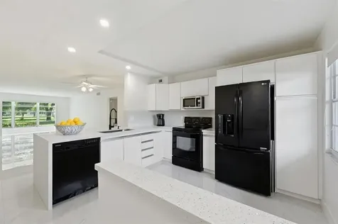 2202 Lucaya Bend Coconut Creek FL 33066