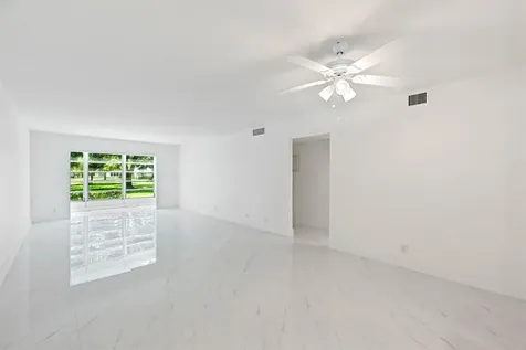 2202 Lucaya Bend Coconut Creek FL 33066