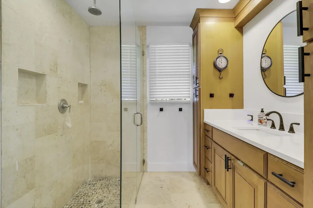 8352 N 154th Court Road N Palm Beach Gardens FL 33418