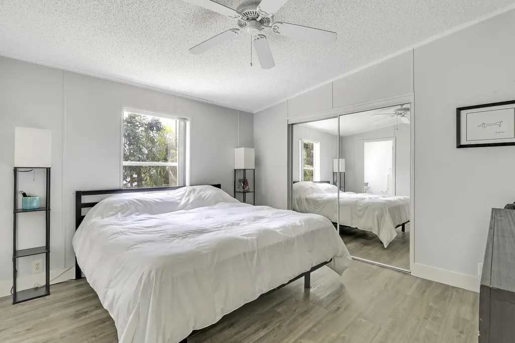 8352 N 154th Court Road N Palm Beach Gardens FL 33418