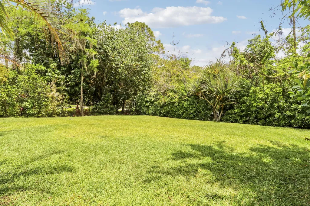 8352 N 154th Court Road N Palm Beach Gardens FL 33418