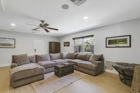 8352 N 154th Court Road N Palm Beach Gardens FL 33418