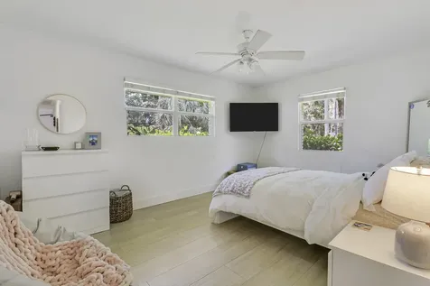8352 N 154th Court Road N Palm Beach Gardens FL 33418