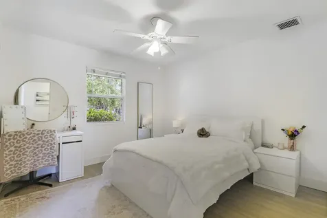 8352 N 154th Court Road N Palm Beach Gardens FL 33418