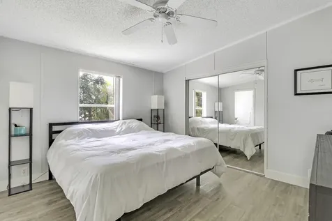 8352 N 154th Court Road N Palm Beach Gardens FL 33418