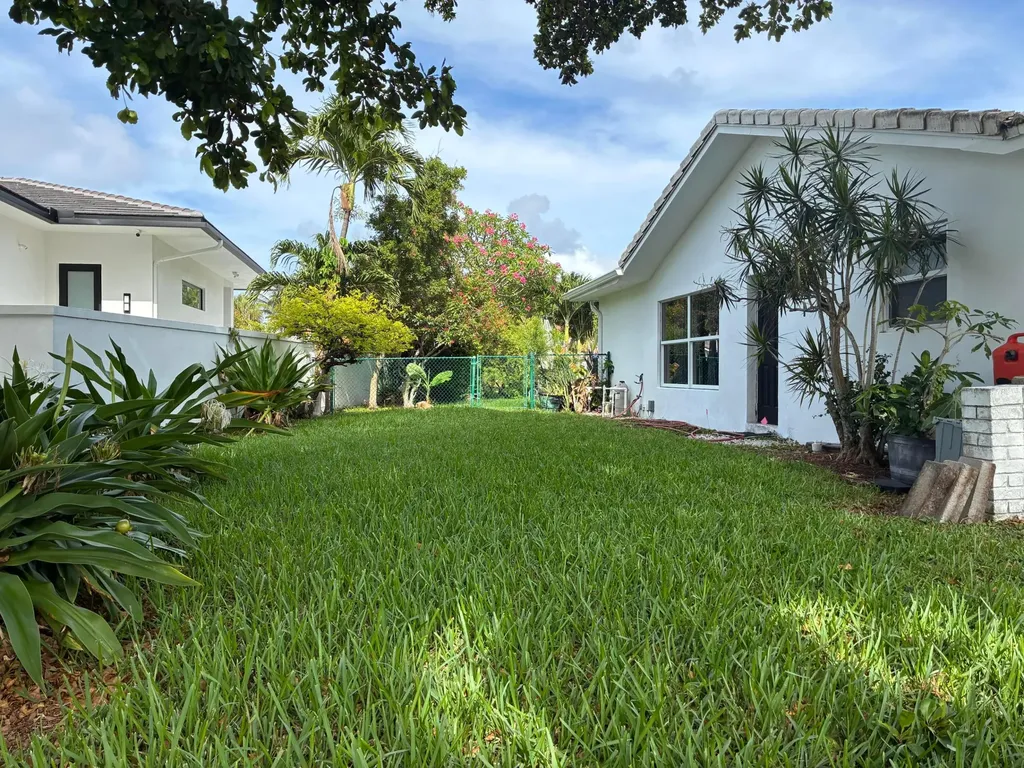 5660 Nassau Drive Boca Raton FL 33487