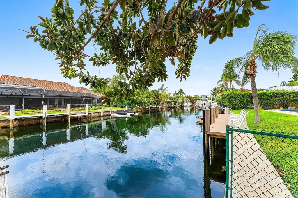 5660 Nassau Drive Boca Raton FL 33487
