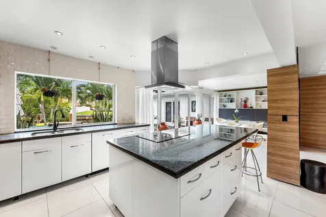 5660 Nassau Drive Boca Raton FL 33487