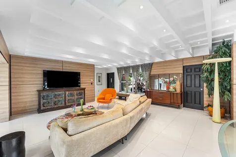 5660 Nassau Drive Boca Raton FL 33487