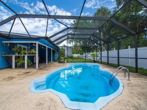 725 4th Avenue SW Vero Beach FL 32962