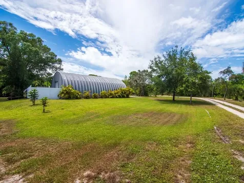 725 4th Avenue SW Vero Beach FL 32962