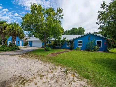 725 SW 4th Avenue Avenue SW Vero Beach FL 32962