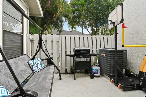 4383 Willow Pond Circle West Palm Beach FL 33417