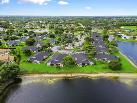 4383 Willow Pond Circle West Palm Beach FL 33417