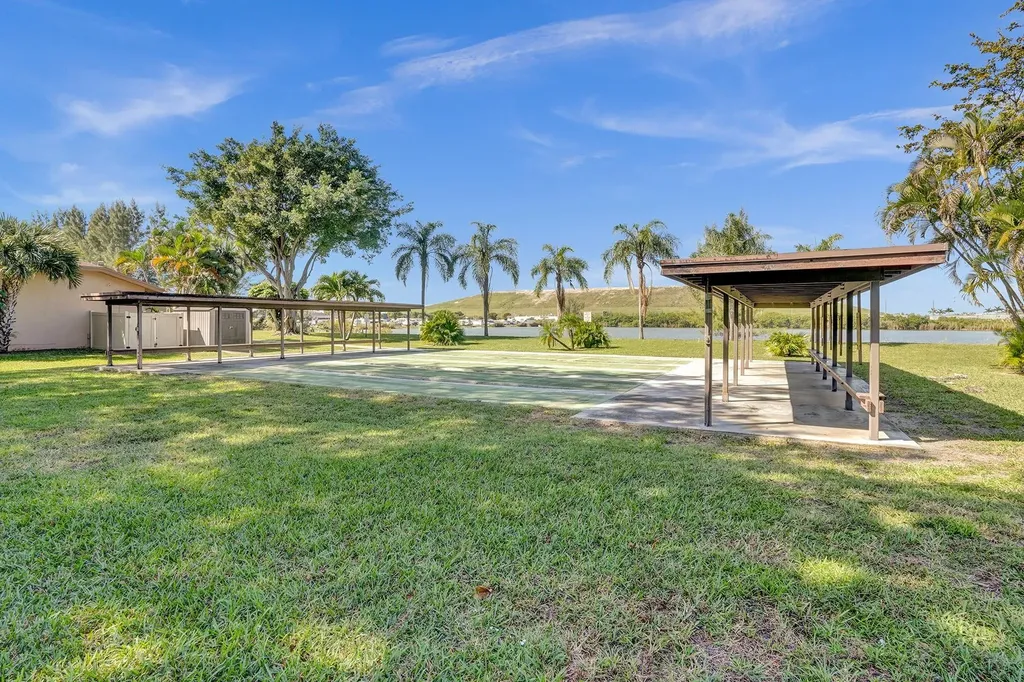 4550 NW 18th Avenue Deerfield Beach FL 33064
