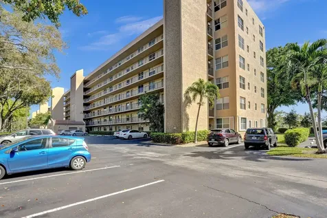 4550 NW 18th Avenue Deerfield Beach FL 33064