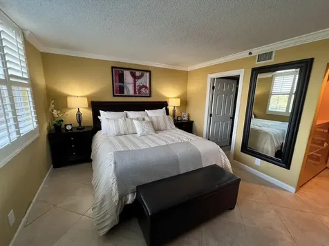 4550 NW 18th Avenue Deerfield Beach FL 33064