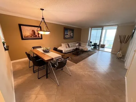 4550 NW 18th Avenue Deerfield Beach FL 33064