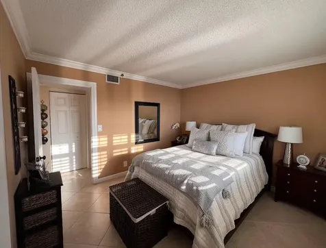 4550 NW 18th Avenue Deerfield Beach FL 33064