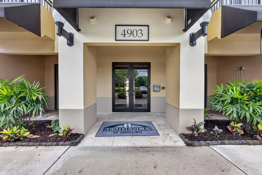 4903 Midtown Lane Palm Beach Gardens FL 33418