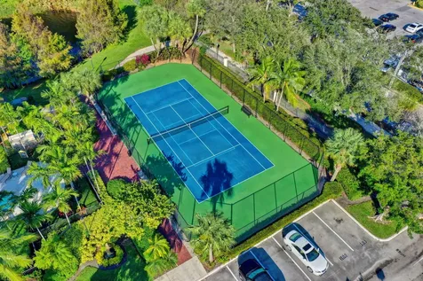 4903 Midtown Lane Palm Beach Gardens FL 33418