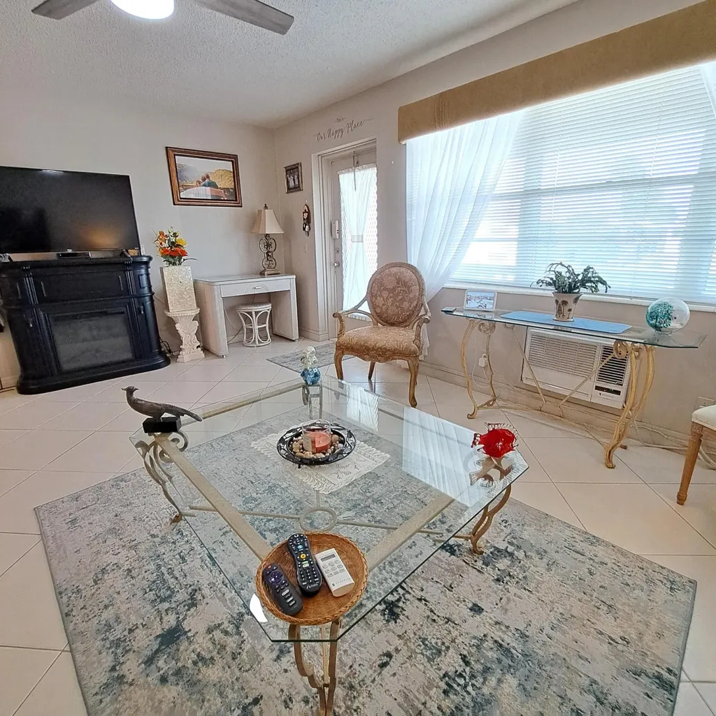 53 Northampton C West Palm Beach FL 33417