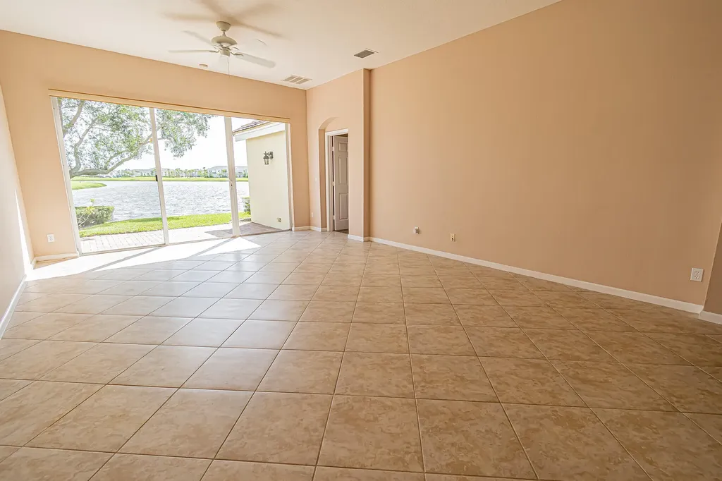 11500 SW Glengarry Court Port St Lucie FL 34987