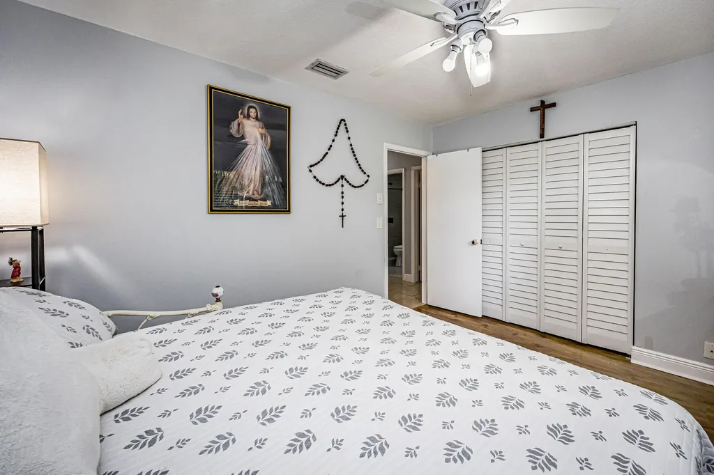 447 Foresta Terrace West Palm Beach FL 33415