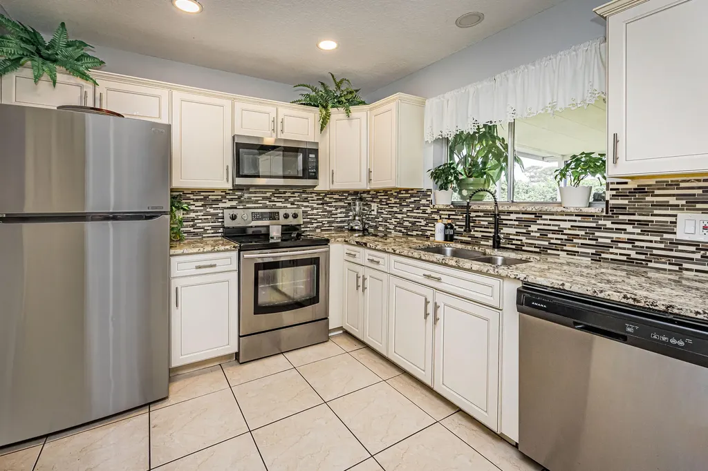 447 Foresta Terrace West Palm Beach FL 33415