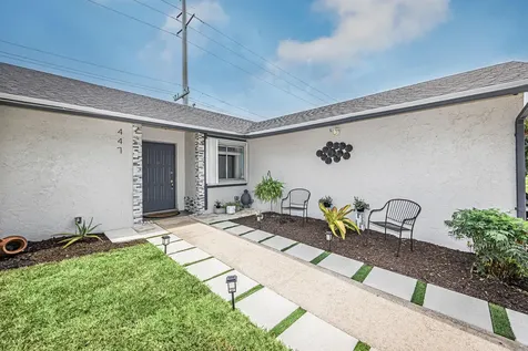 447 Foresta Terrace West Palm Beach FL 33415