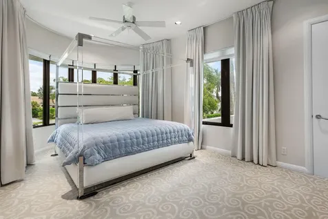 7027 Queenferry Circle Boca Raton FL 33496