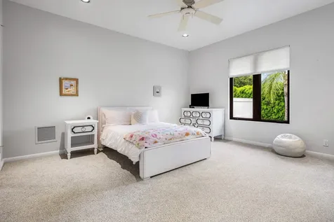 7027 Queenferry Circle Boca Raton FL 33496