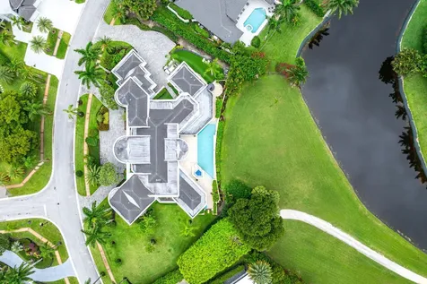 7027 Queenferry Circle Boca Raton FL 33496