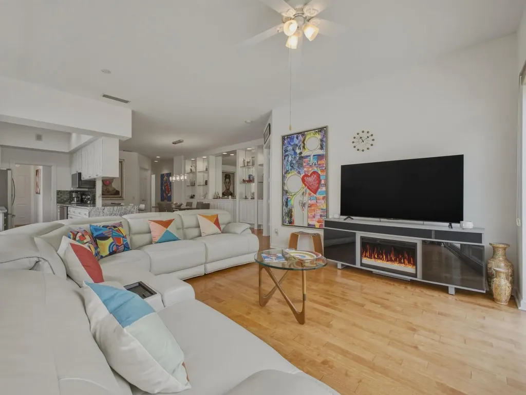 2036 Valencia Drive Delray Beach FL 33445