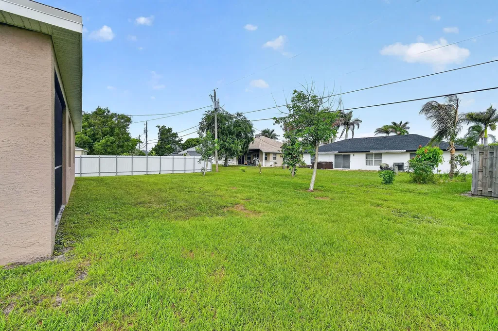 1043 SW California Boulevard Port St Lucie FL 34953