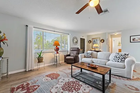 372 Franklin Road Tequesta FL 33469