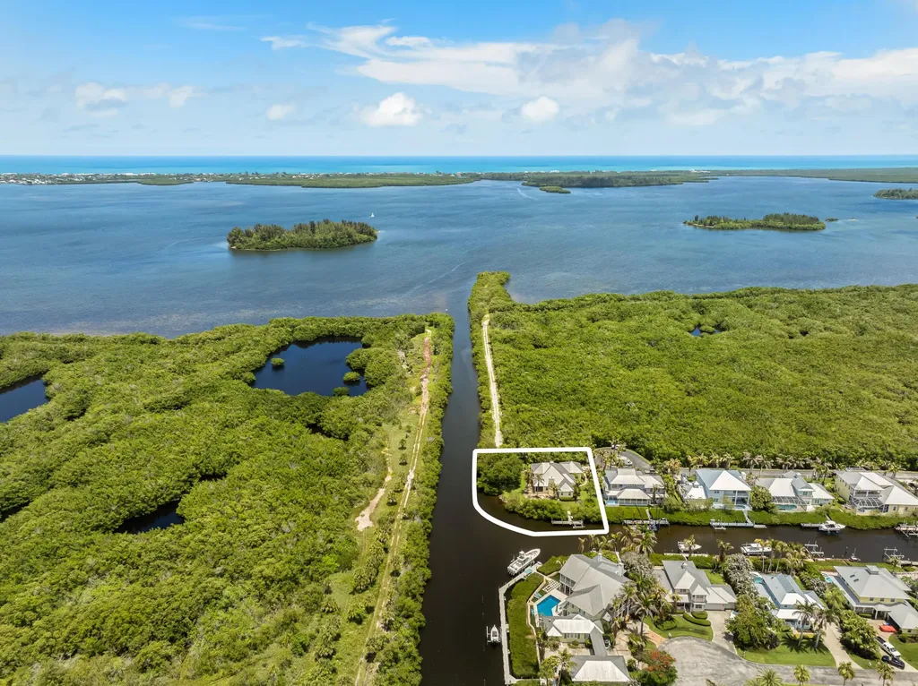 2165 SE 7th Avenue Avenue SE Vero Beach FL 32962