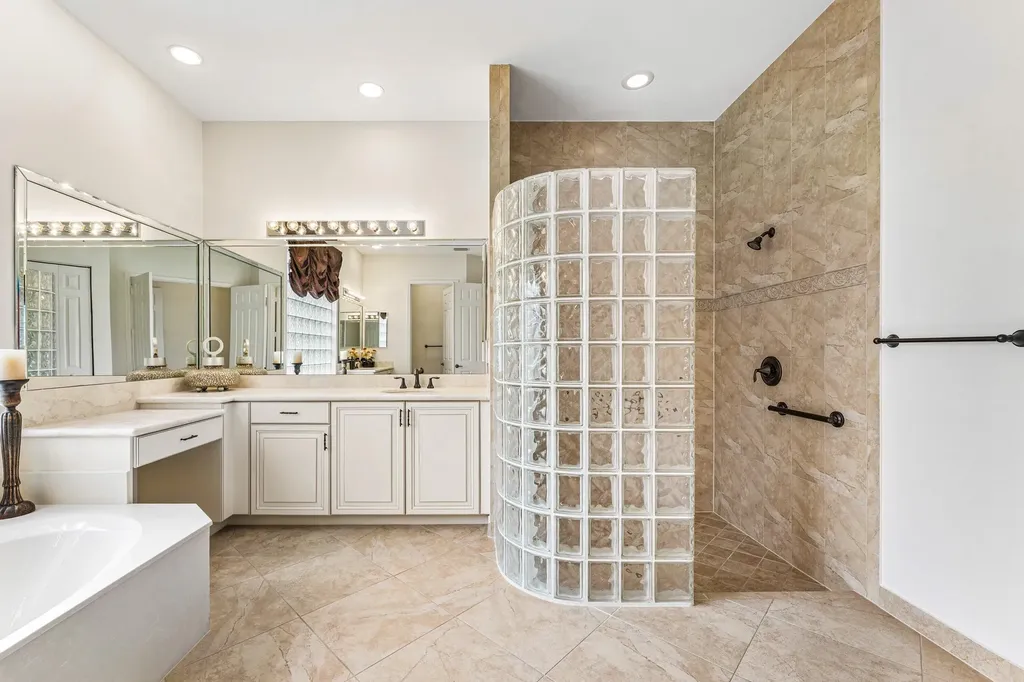 6968 Corning Circle Boynton Beach FL 33437