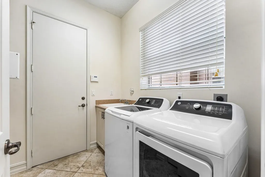 6968 Corning Circle Boynton Beach FL 33437