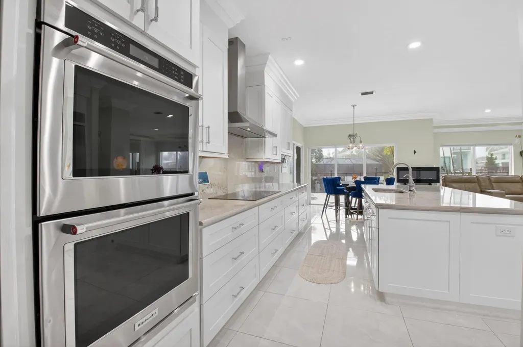 1502 SW 5th Avenue Boca Raton FL 33432
