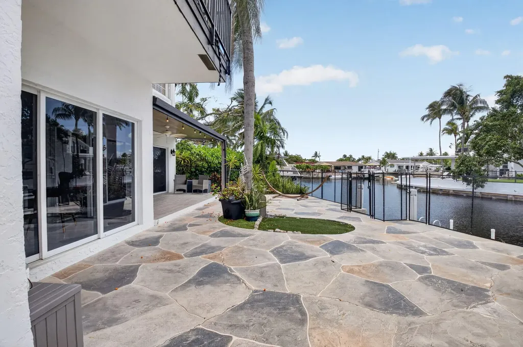 1502 SW 5th Avenue Boca Raton FL 33432