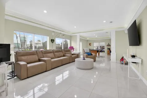 1502 SW 5th Avenue Boca Raton FL 33432